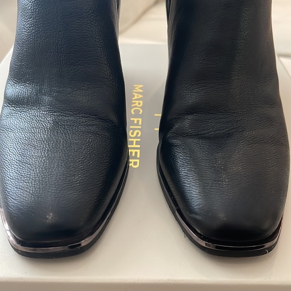 Marc Fisher Black Leather Taline Bootie - Size 7 - Picture 3 of 7